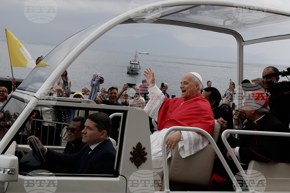 APTOPIX Italy Pope Naples