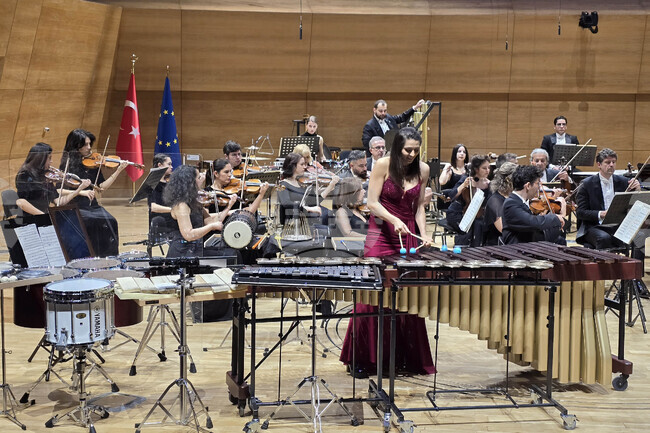 Bulgarian Percussionist Vivi Vassileva Performs Europe Day Concert in Ankara