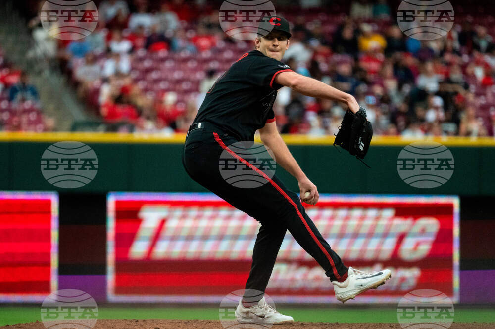 Reds Astros Baseball