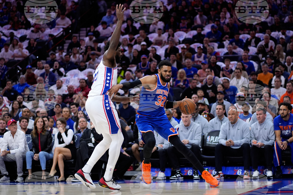 Knicks 76ers Basketball