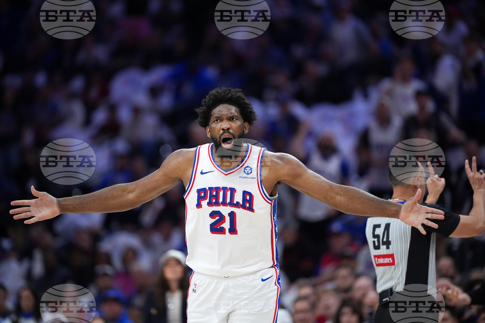 Knicks 76ers Basketball