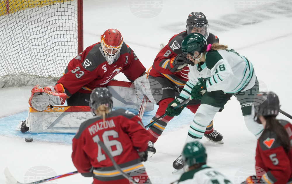 PWHL Fleet Charge Fleet Hockey