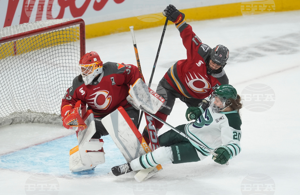 PWHL Fleet Charge Fleet Hockey