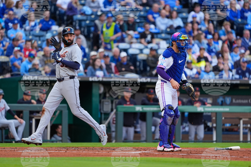 Tigers Royals Baseball