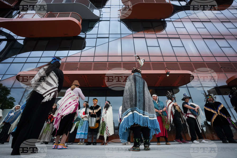 Canada Squamish Nation Development
