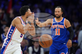 Knicks 76ers Basketball