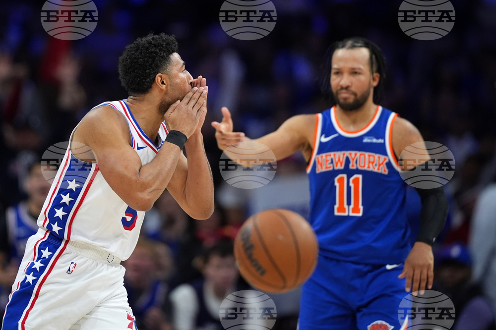 Knicks 76ers Basketball