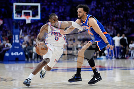 Knicks 76ers Basketball