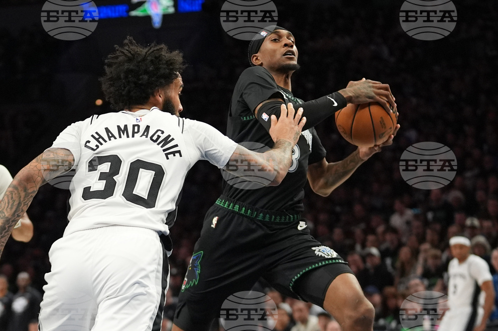 Spurs Timberwolves Basketball