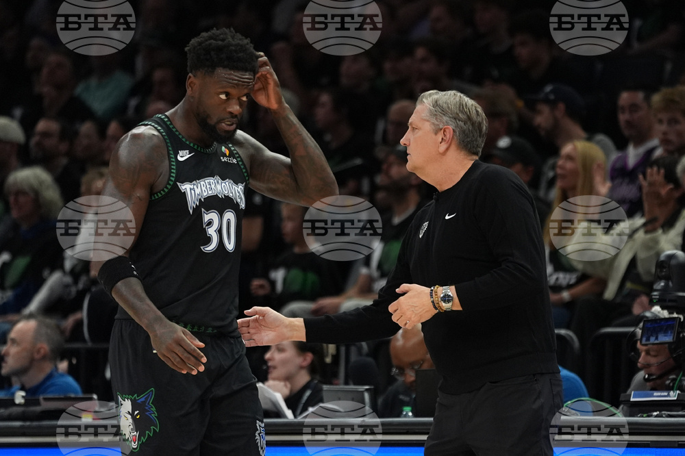 Spurs Timberwolves Basketball