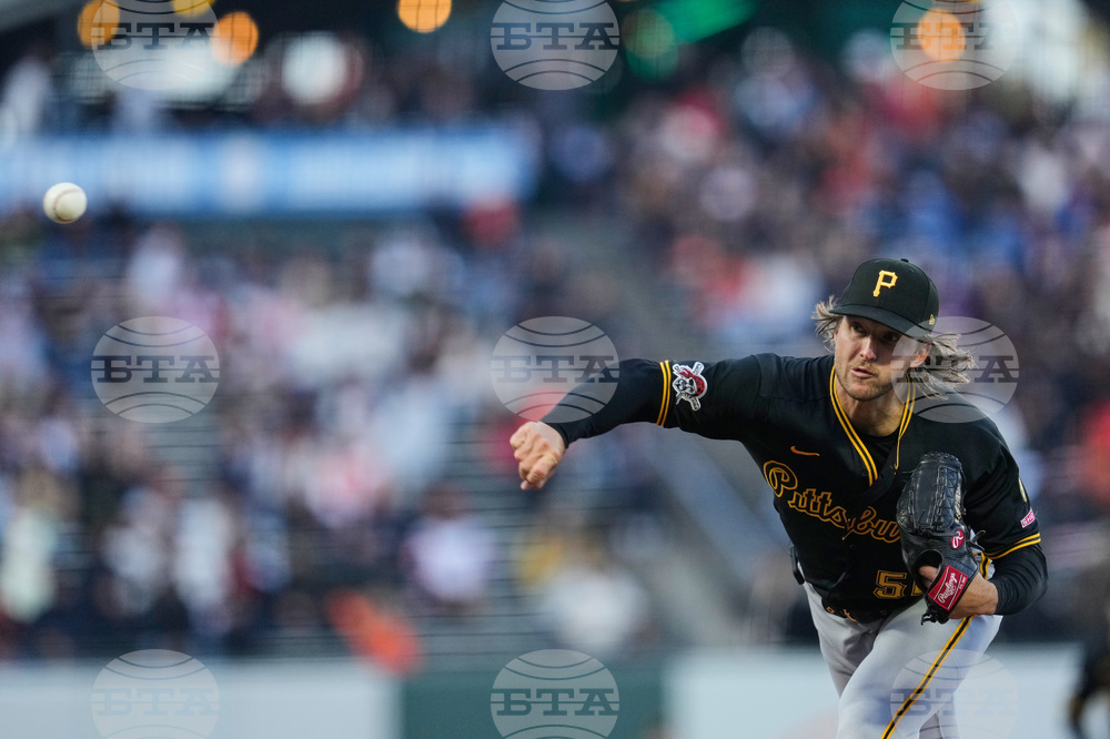 Pirates Giants Baseball
