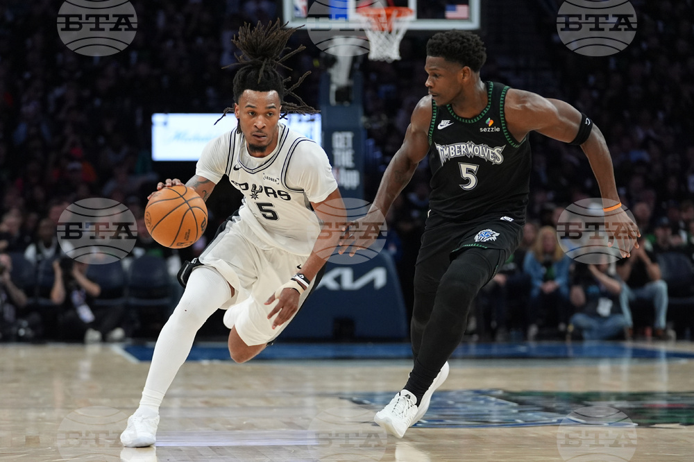 Spurs Timberwolves Basketball