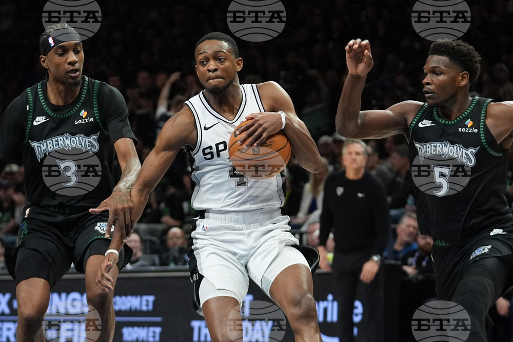 Spurs Timberwolves Basketball