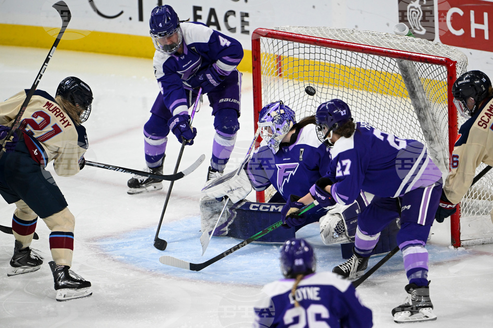 PWHL Victoire Frost Hockey