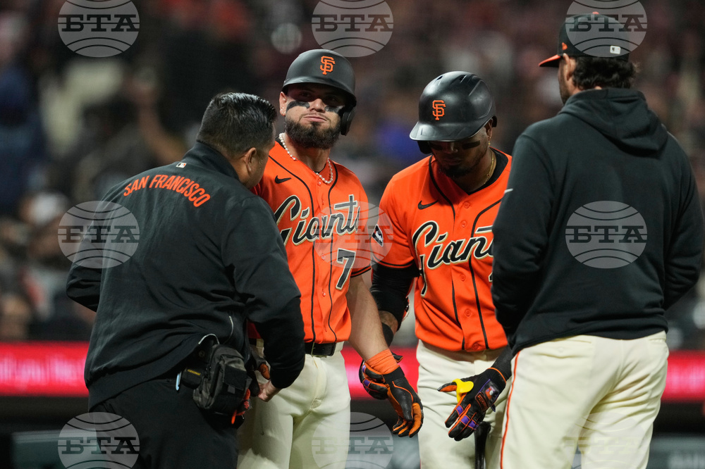 Pirates Giants Baseball