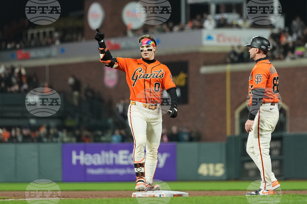Pirates Giants Baseball