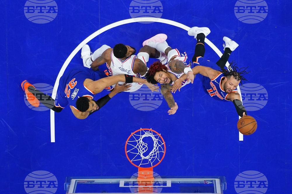 APTOPIX Knicks 76ers Basketball