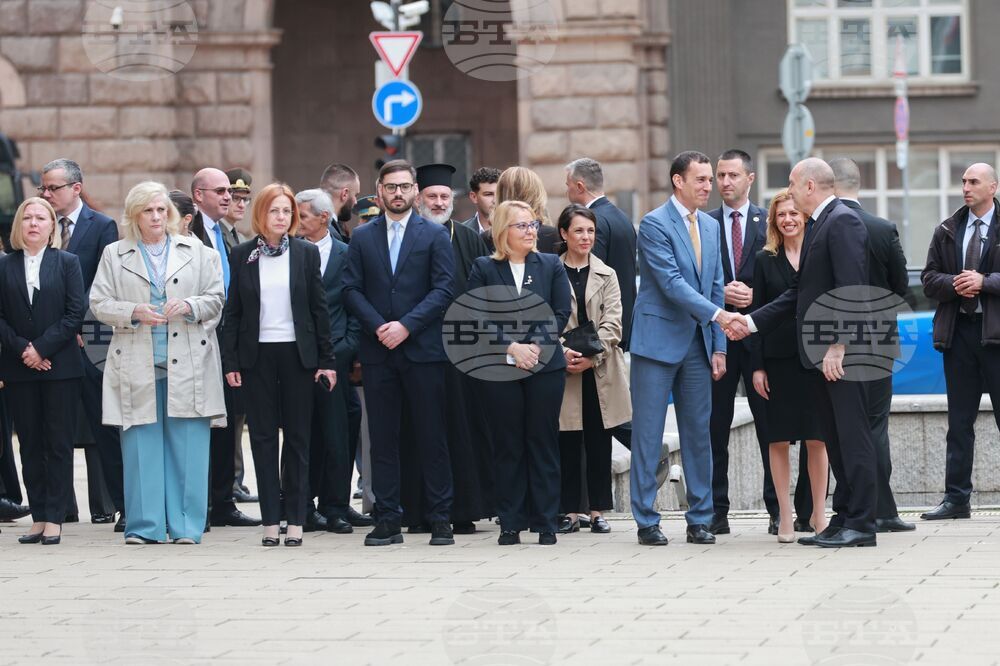 Ден на Европа - церемония по издигане на знамето на Европейския съюз