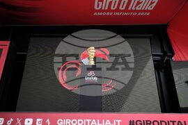 Бургас - Giro d’Italia 2026 - откриваща церемония на втори етап