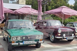 Благоевград - ретро парад на автомобили