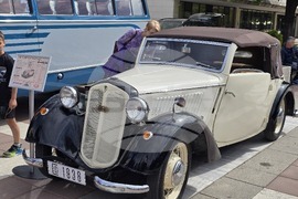Благоевград - ретро парад на автомобили