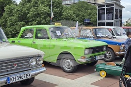 Благоевград - ретро парад на автомобили