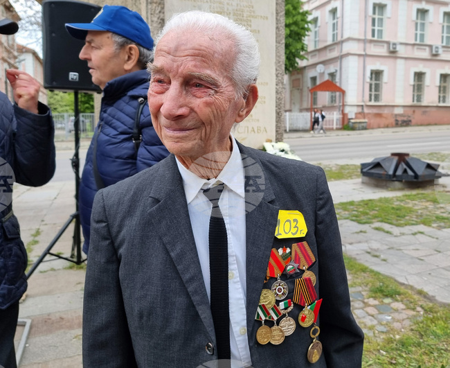 Ветеран от Втората световна война на 103 години почете церемонията за отбелязване на Деня на Европа във Варна