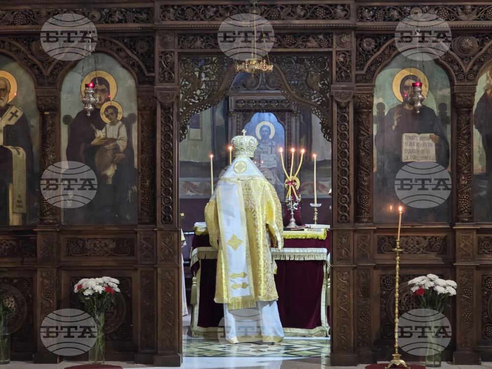Видин - празнична литургия - храм „Св. Николай Чудотворец“ - Видински митрополит Пахомий