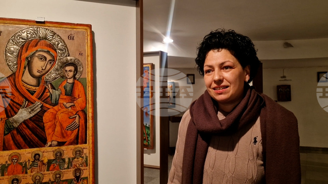 Криптата на храма „Свети Висарион Смоленски“ в Смолян съхранява ценни образци на възрожденската иконопис от XVIII и XIX век