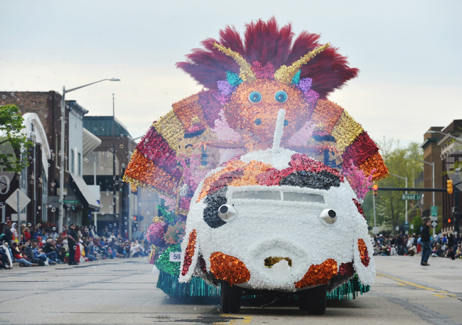 Michigan Blossomtime Parade