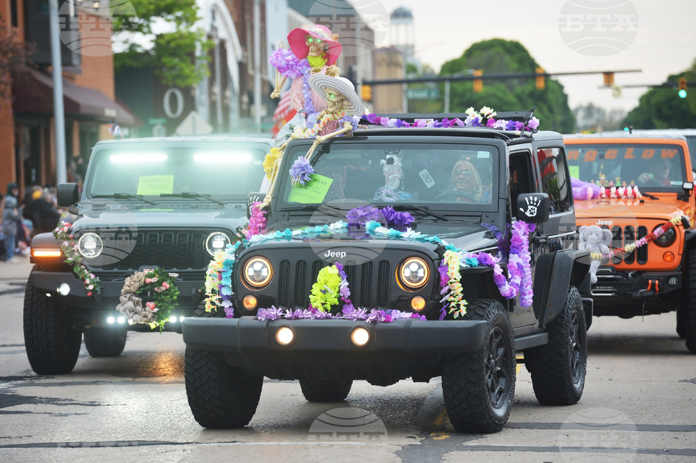 Michigan Blossomtime Parade