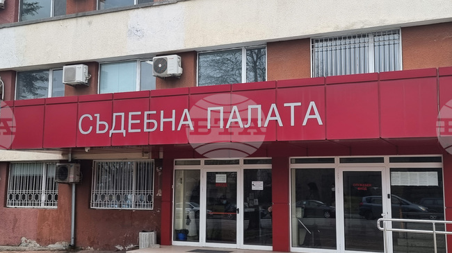Служителите на прокуратурата и съда в Кърджали са били изведени след сигнали за взривни устройства