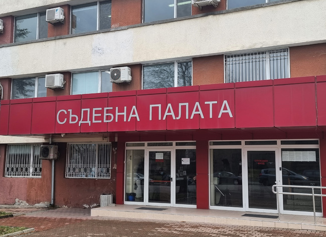 Районен съд – Кърджали откри участието си в Образователна програма „Съдебната власт- информиран избор и гражданско доверие. Отворени съдилища и прокуратури“ организирана от Висшия съдебен съвет