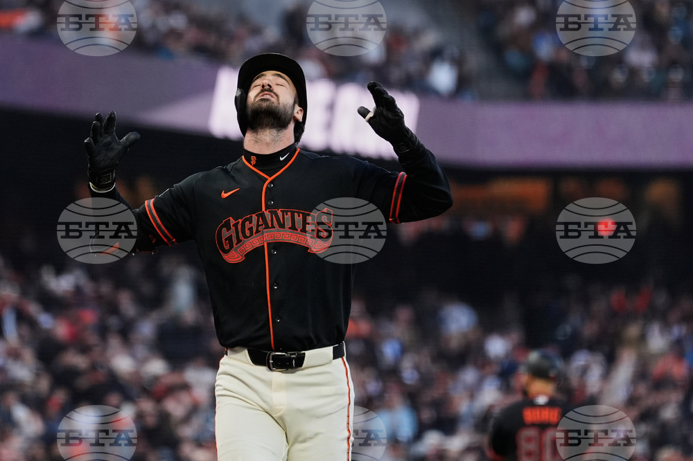 Pirates Giants Baseball