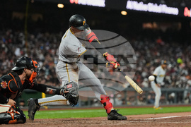 Pirates Giants Baseball
