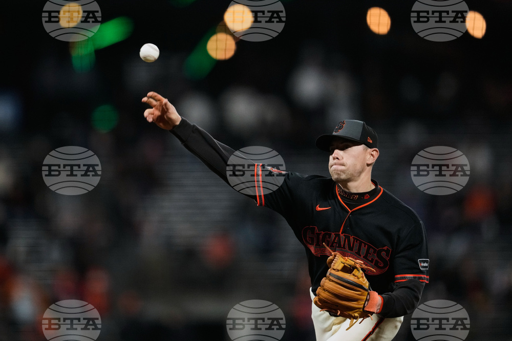 Pirates Giants Baseball