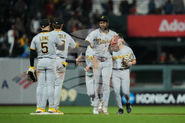 Pirates Giants Baseball