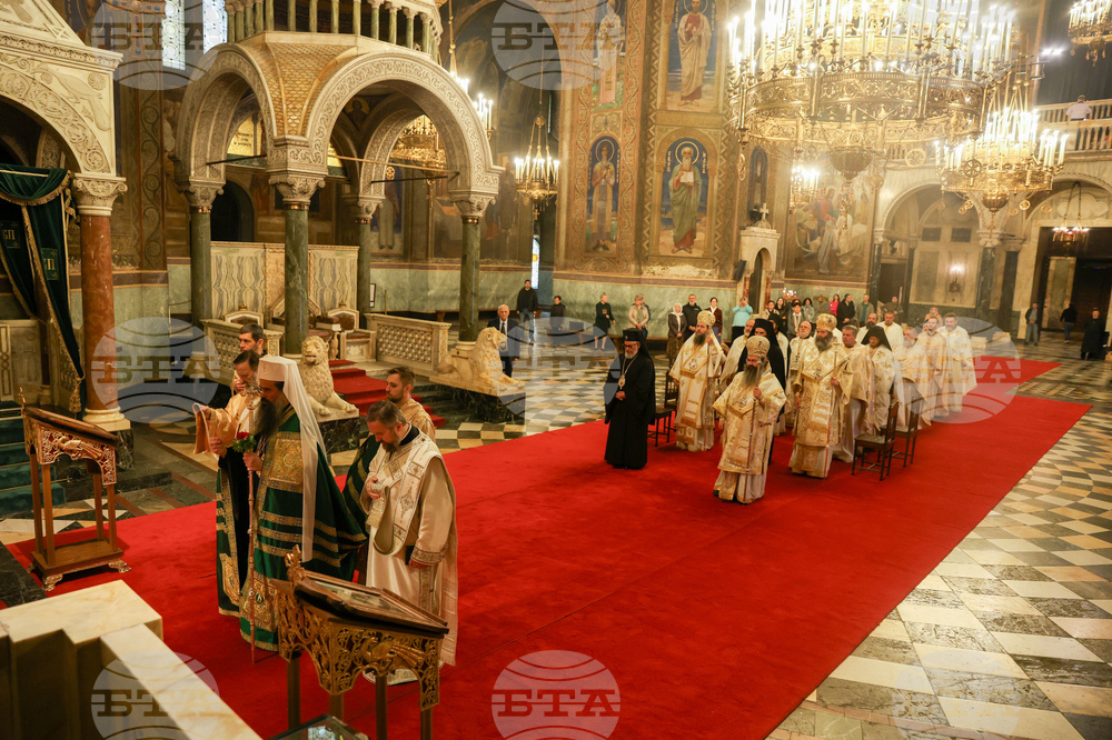 Храм-паметник „Св. Александър Невски“ - Патриарх Даниил  - литургия