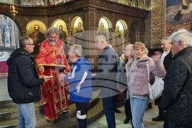 Търговище - храм „Св. Йоан Рилски“ - неделна служба