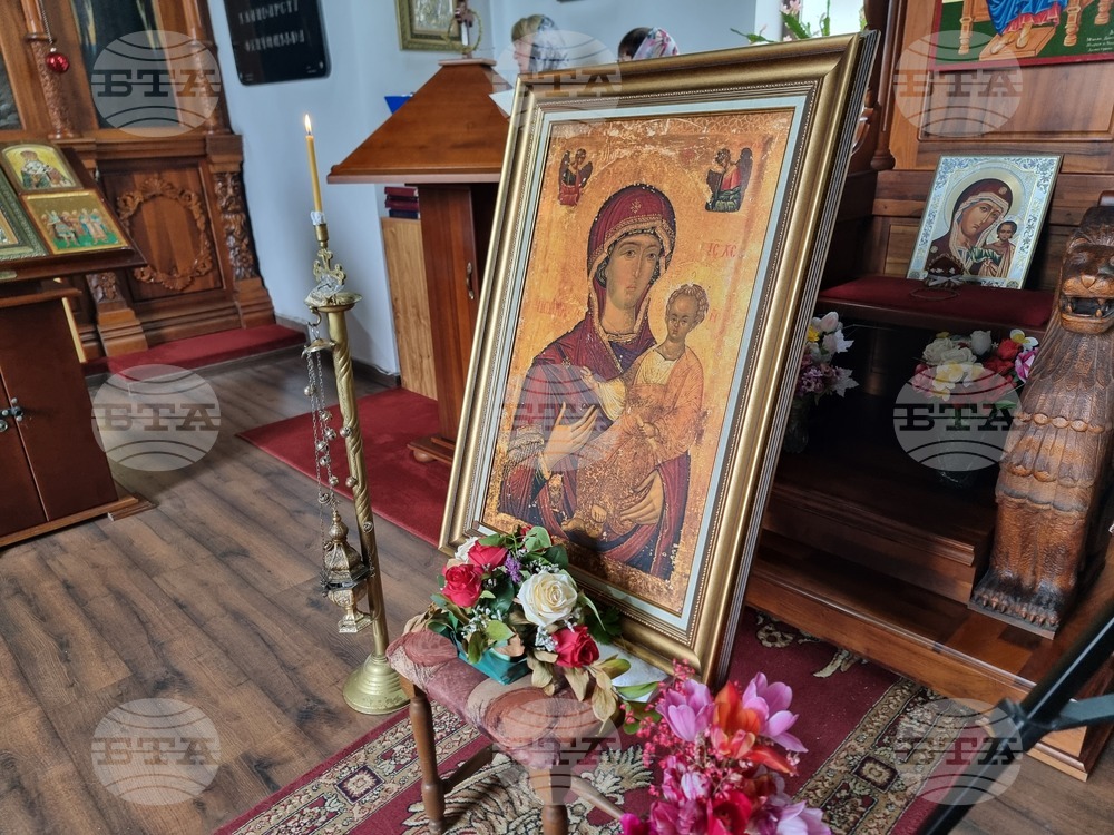 Добрич - храм „Св. Климент Охридски“ - неделна служба