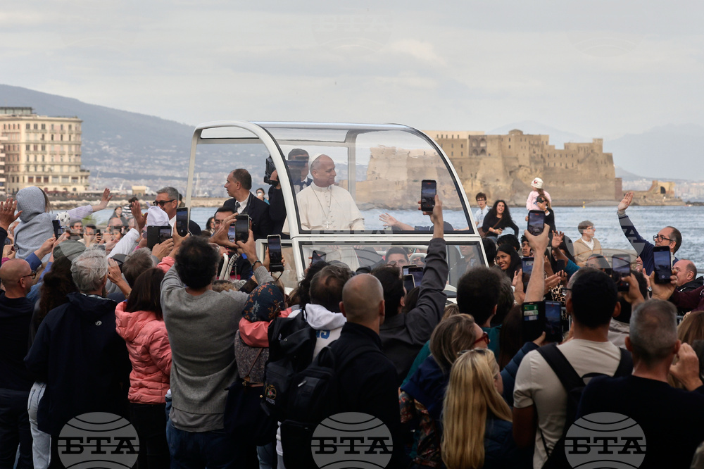 APTOPIX Italy Pope Naples