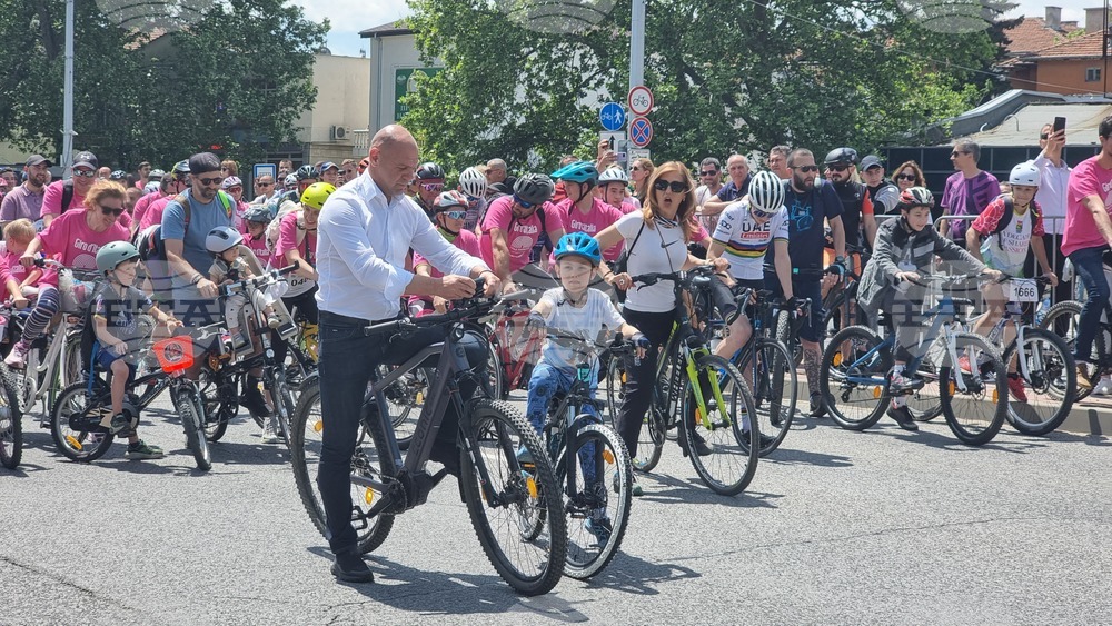 Plovdiv Mayor Launches Third Stage of Giro d'Italia 