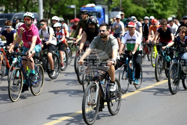 Over 5,000 Sofia Residents Take Part in Sofia Rides Giro Event