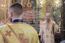 Благоевград - храм „Въведение Богородично“ - литургия