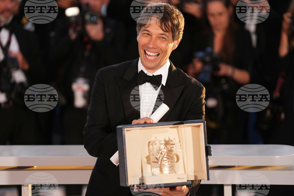 Cannes-Neon's Winning Streak