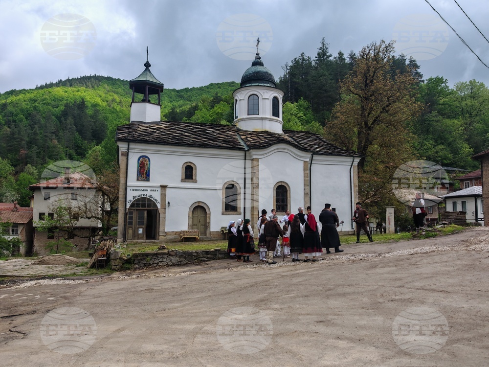 Габрово - паметник - освещаване