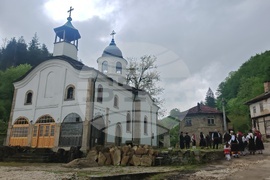 Габрово - паметник - освещаване