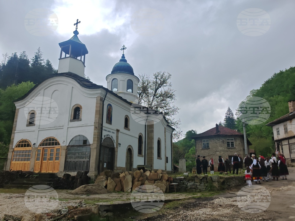 Габрово - паметник - освещаване