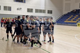 Шумен - хандбал - първа финална среща