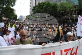 Сърбия - протест